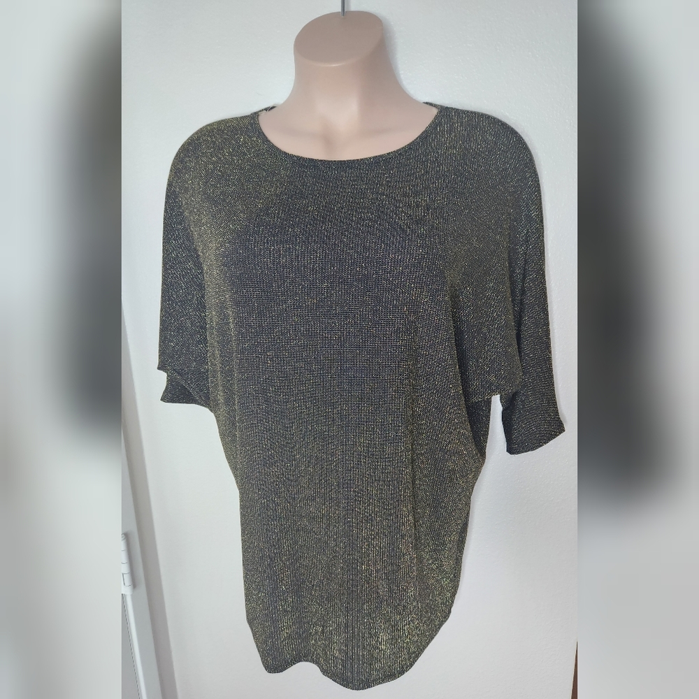 ONYX Apparel Scoop Neck Stretch Sheer Gold 3/4 Sleeve Top Sweater